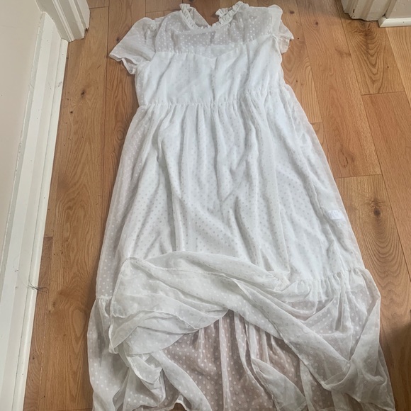 Sweet 2-layer white on white polka dot dress - Picture 7 of 9